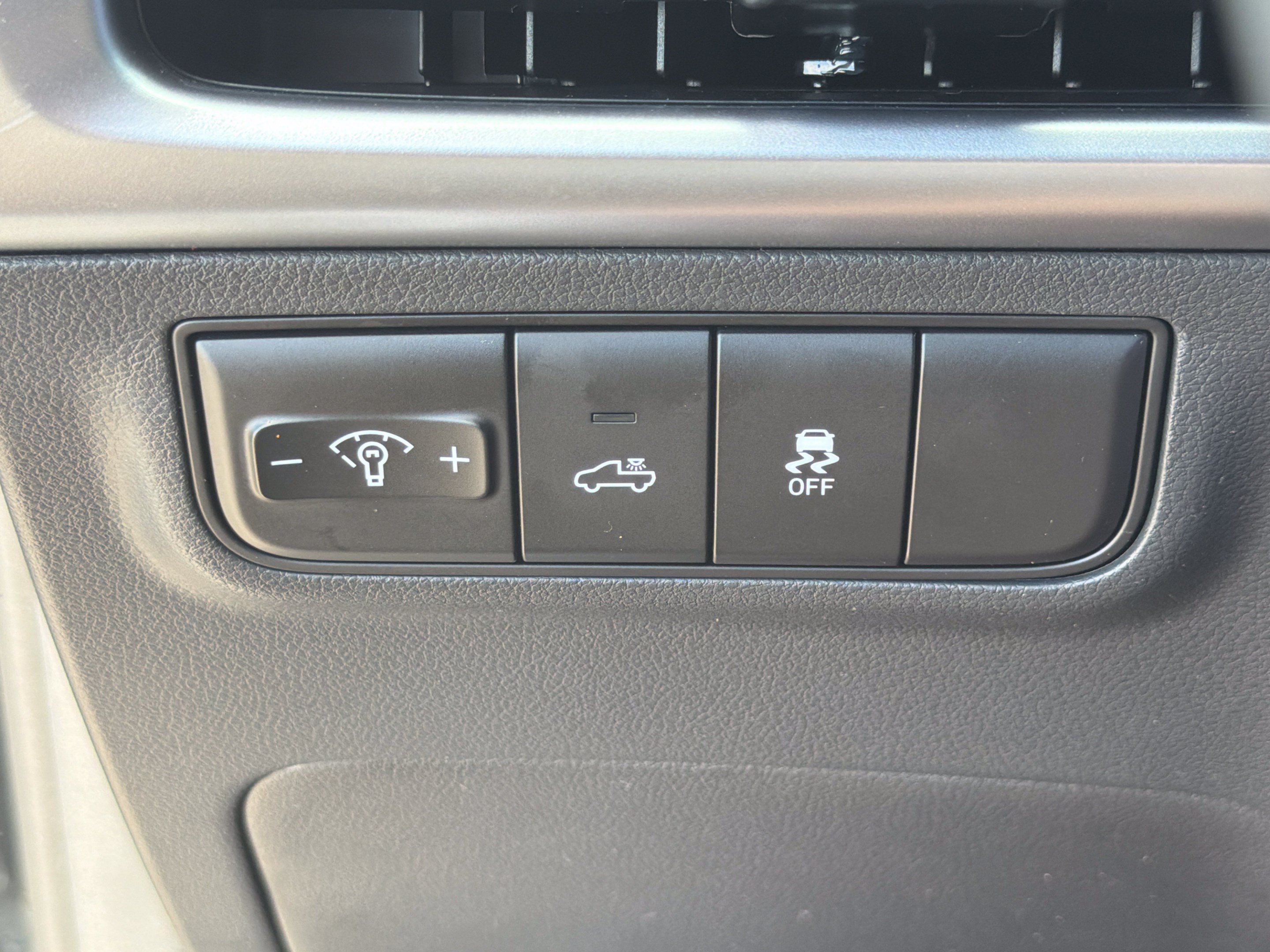 New 2026 Hyundai Santa Cruz SE AWD/4WD image 13