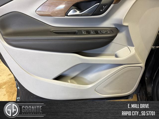 Used 2021 GMC Terrain SLE w/ Driver Convenience Package AWD/4WD image 11