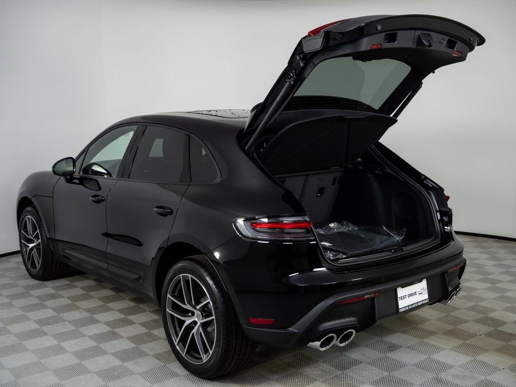 New 2026 Porsche Macan AWD/4WD image 33