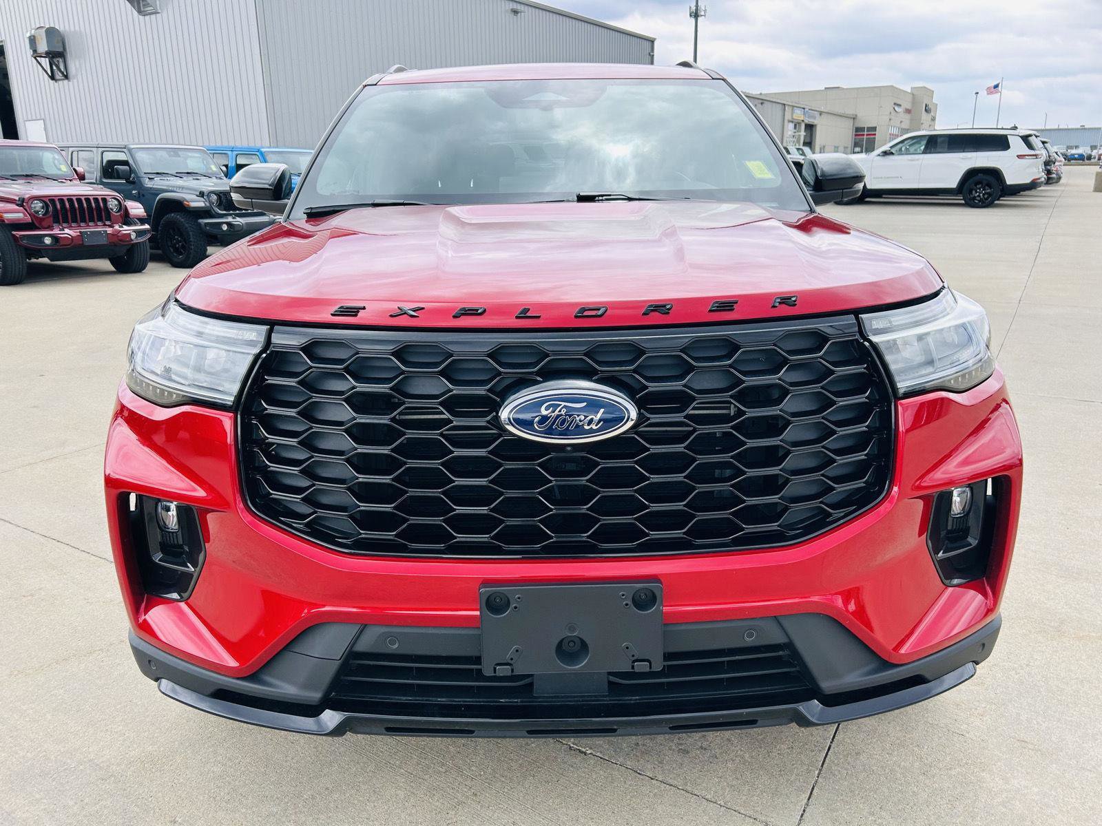 Used 2025 Ford Explorer ST-Line w/ Premium Package AWD/4WD image 43