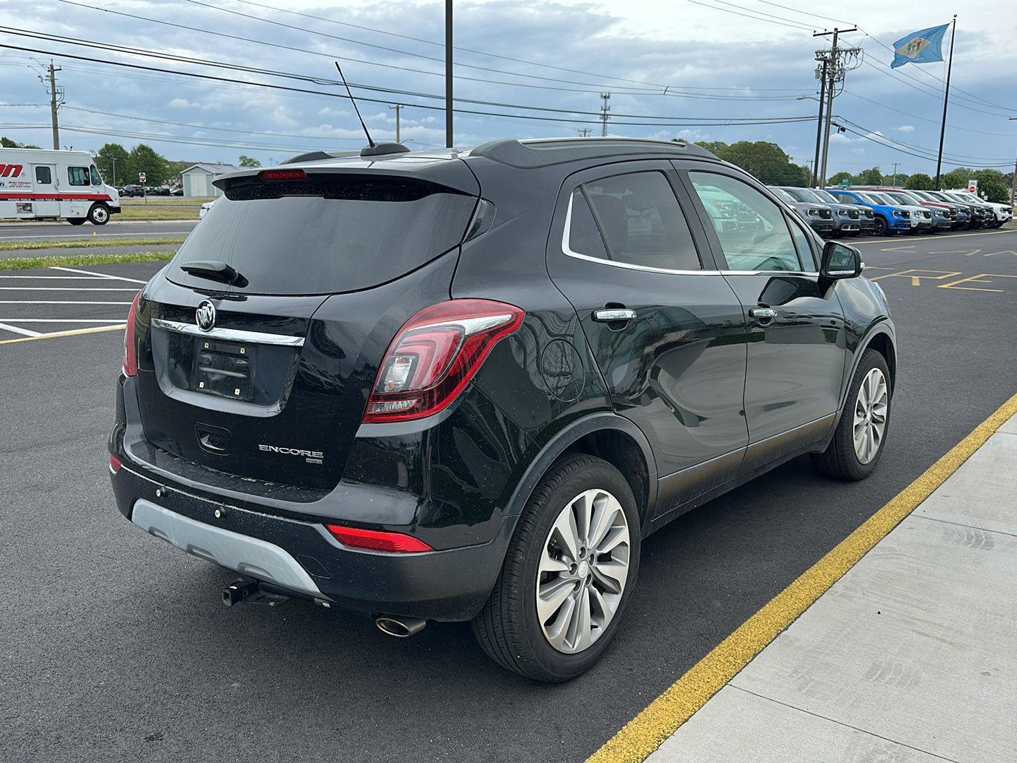 Used 2019 Buick Encore Preferred w/ Safety Package AWD/4WD image 5