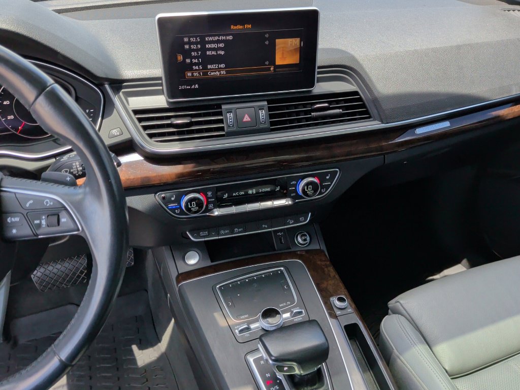 Used 2018 Audi Q5 2.0T Premium Plus w/ Premium Plus Package AWD/4WD image 23