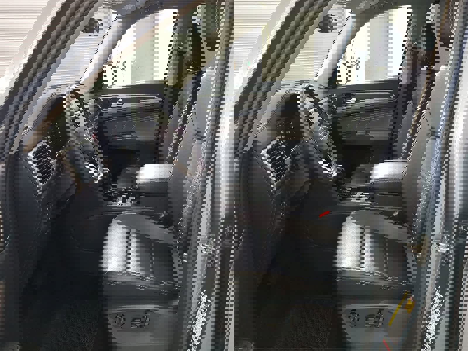 Used 2022 Volkswagen Atlas SE image 16