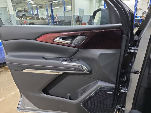 New 2026 Chevrolet Traverse RS w/ LPO, Floor Liner Package image 28