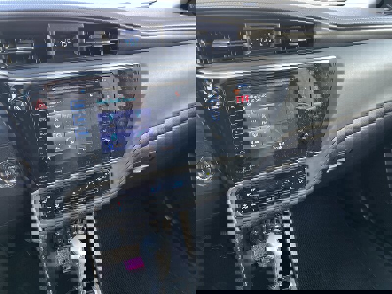 Used 2018 Toyota Corolla XLE w/ Carpet Mat Package (TMS) FWD image 43