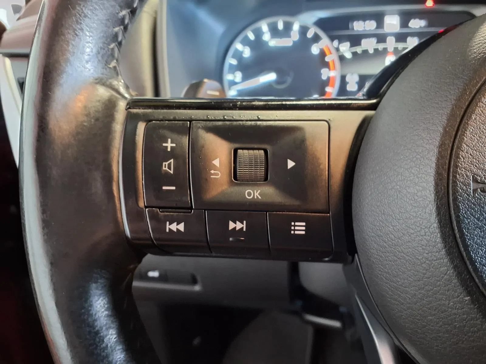 Used 2026 GMC Sierra 2500 Denali w/ Technology Package AWD/4WD image 34