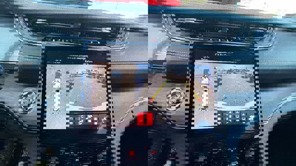 Used 2023 Jeep Grand Cherokee L Limited w/ Luxury Tech Group II image 34