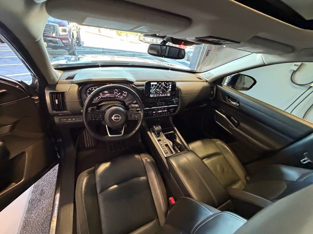 Used 2022 Nissan Pathfinder SL w/ SL Premium Package image 13