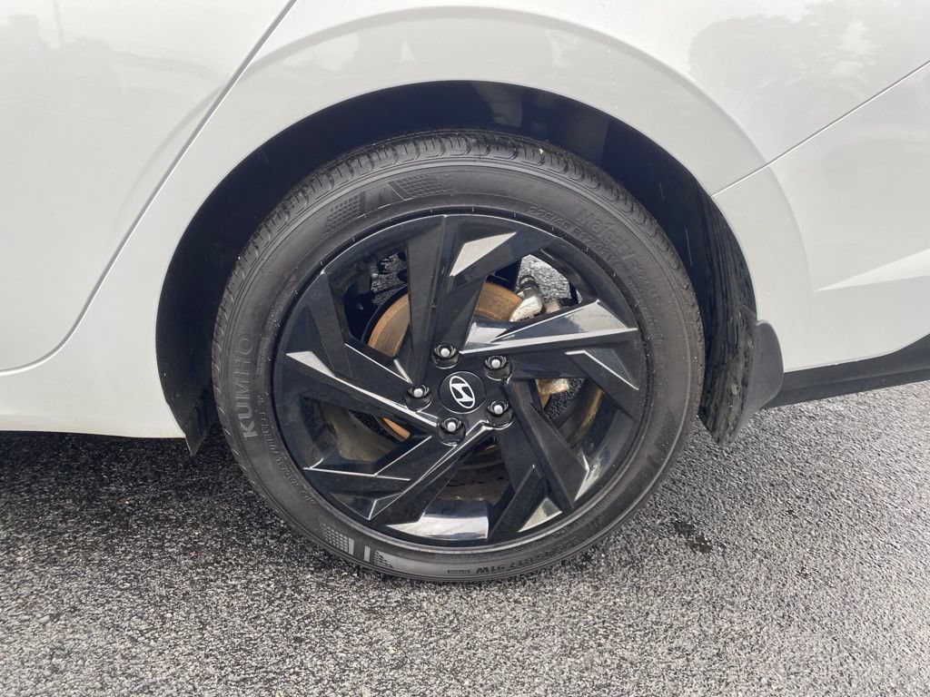 New 2026 Hyundai Elantra Sport FWD image 9