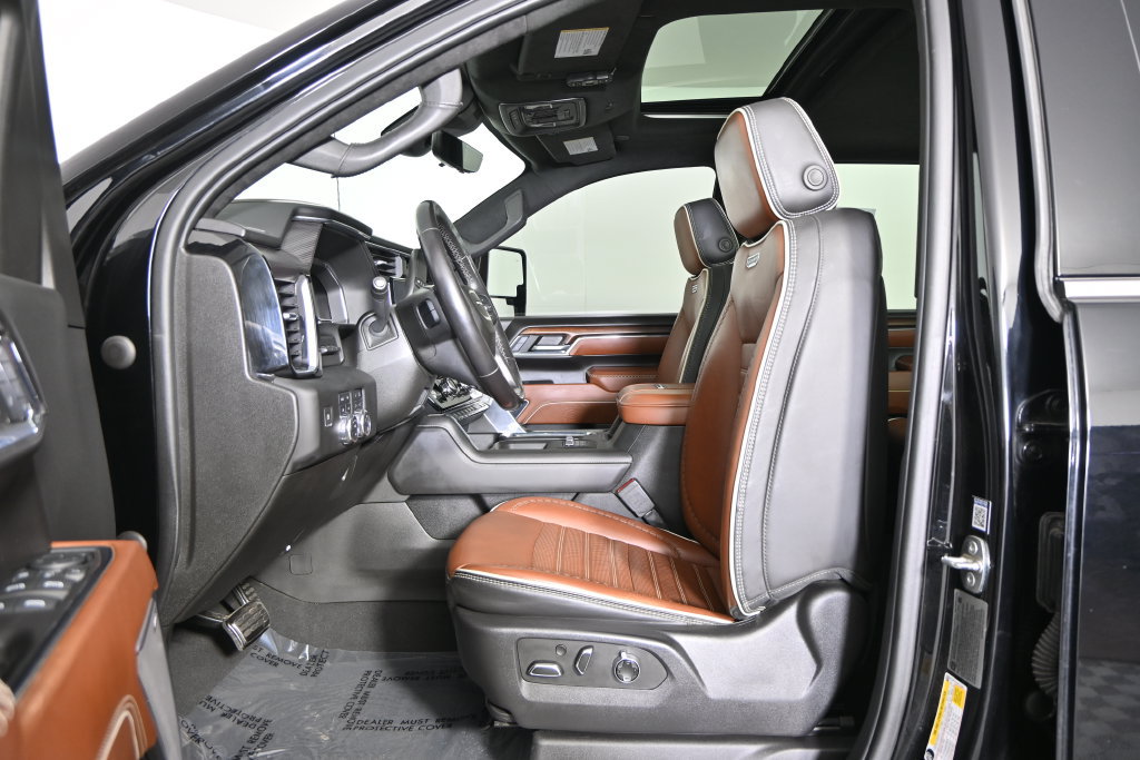 Used 2024 GMC Sierra 3500 Denali Ultimate AWD/4WD image 19