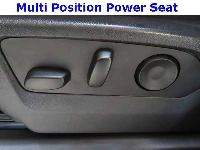 Used 2023 Chevrolet Silverado 1500 LT image 19