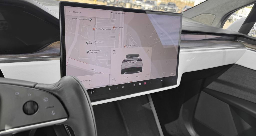 Used 2022 Tesla Model X image 21