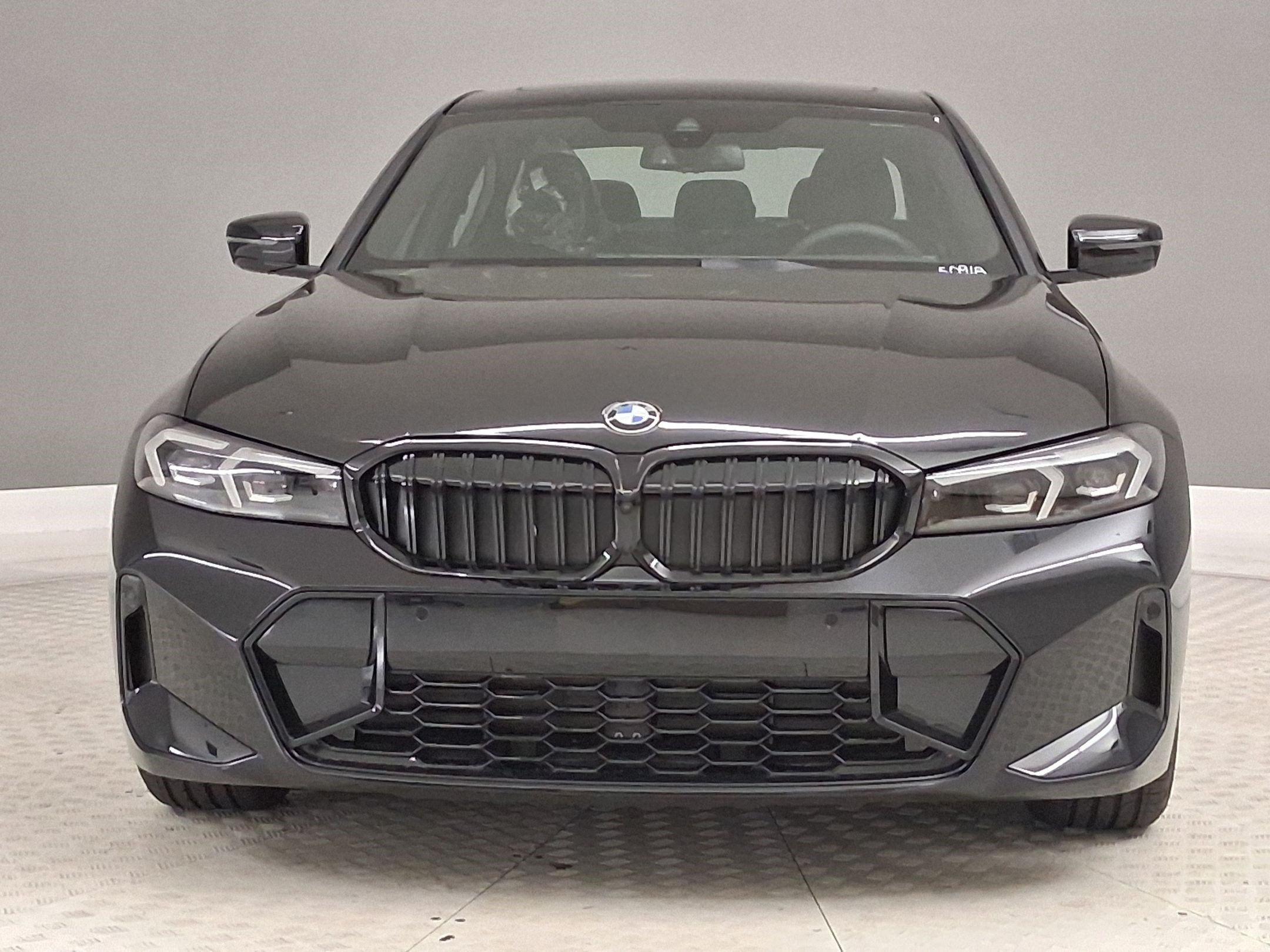 New 2026 BMW 330i Sedan w/ M Sport Package RWD image 4