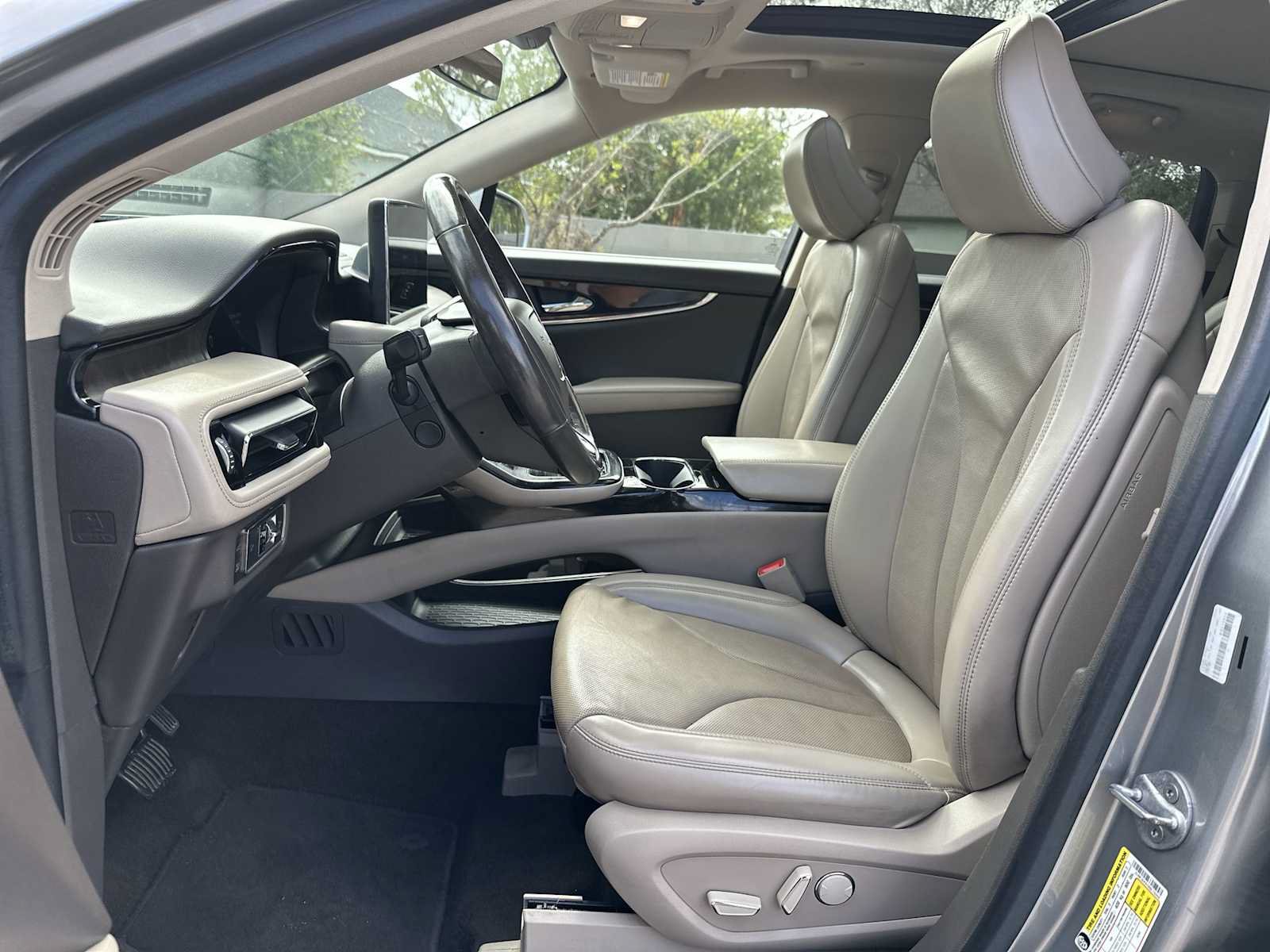 Used 2021 Lincoln Nautilus Reserve FWD image 16