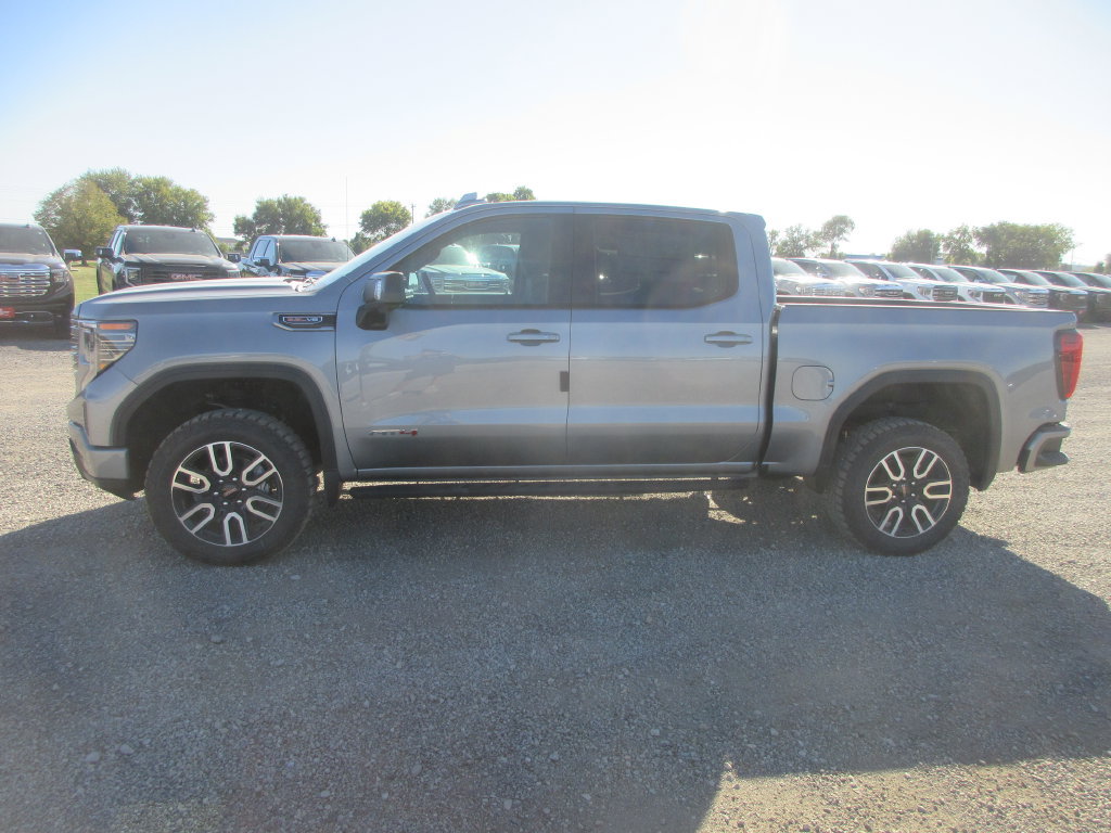 New 2026 GMC Sierra 1500 AT4 w/ AT4 Premium Package AWD/4WD image 11