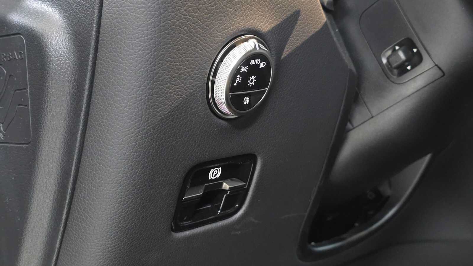 Certified 2026 Mercedes-Benz GLC 300 4MATIC image 25