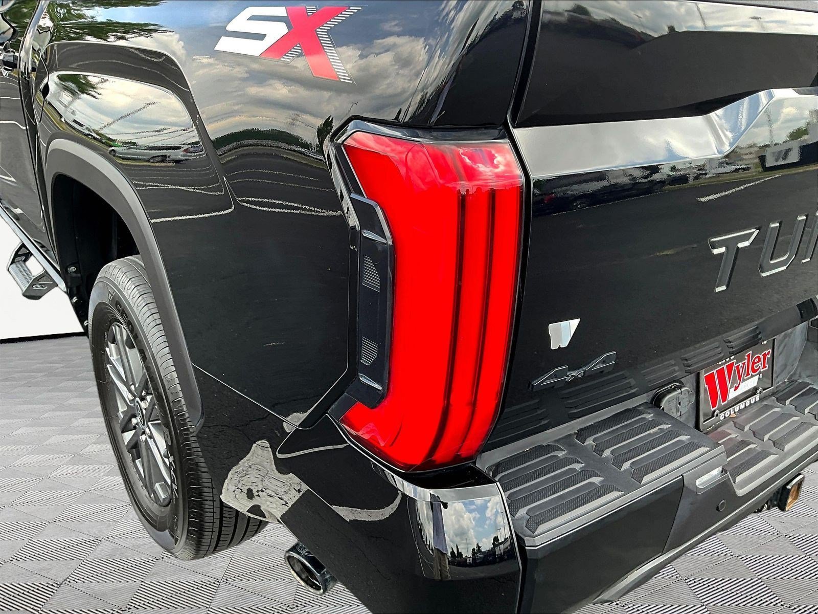 Used 2024 Toyota Tundra SR5 w/ SR5 Convenience Package AWD/4WD image 24