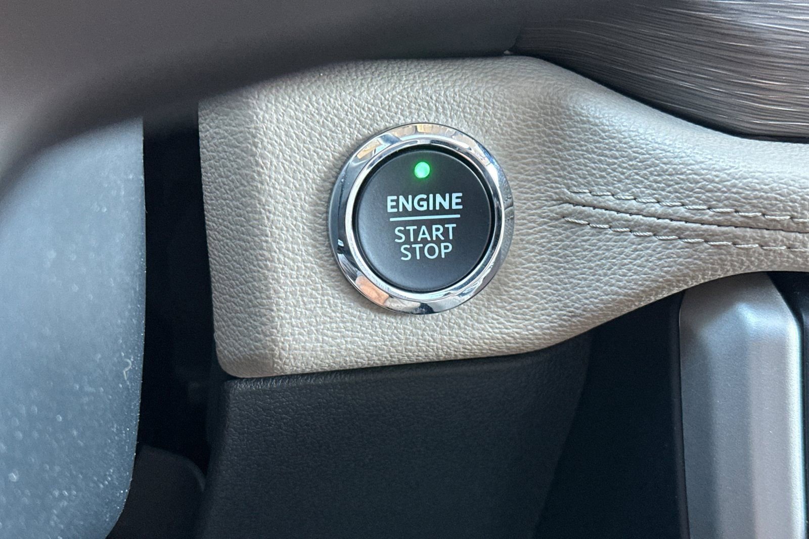 Used 2024 Ford Expedition Limited image 29