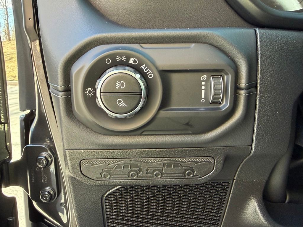 New 2026 Jeep Gladiator Sport AWD/4WD image 24