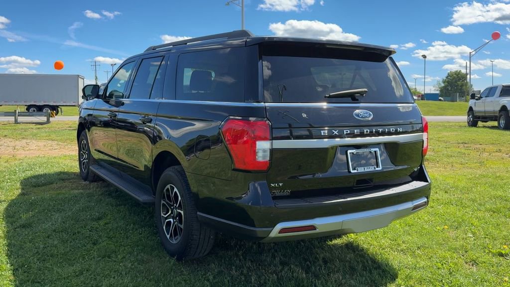Used 2024 Ford Expedition Max XLT RWD image 5