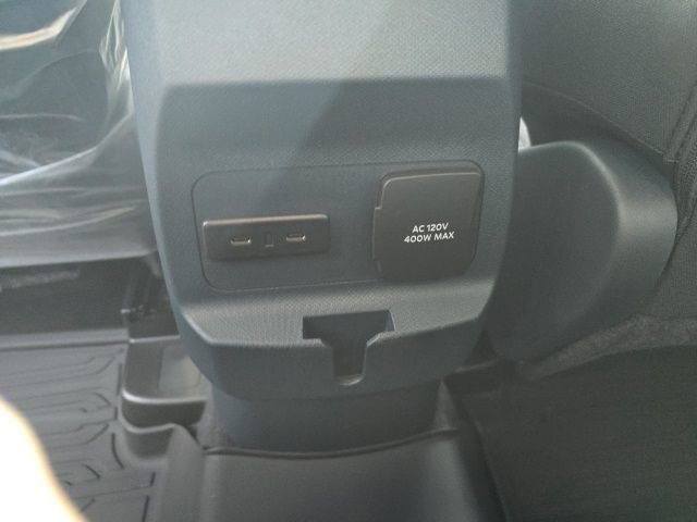 New 2025 Ford Maverick XLT w/ XLT Luxury Package image 23