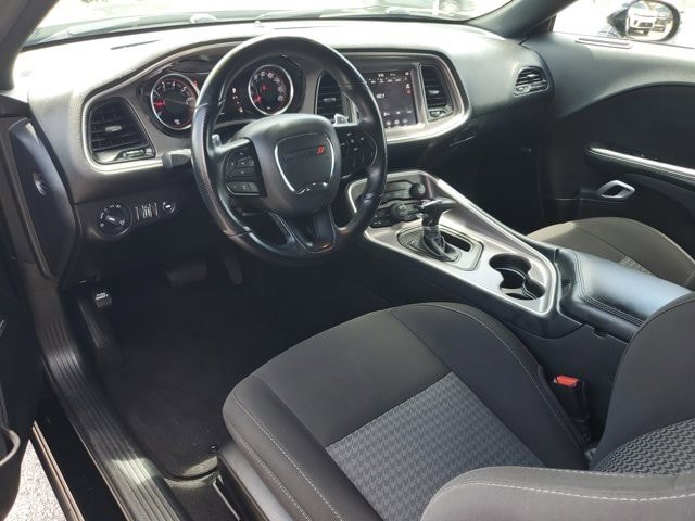 Used 2022 Dodge Challenger GT RWD image 12