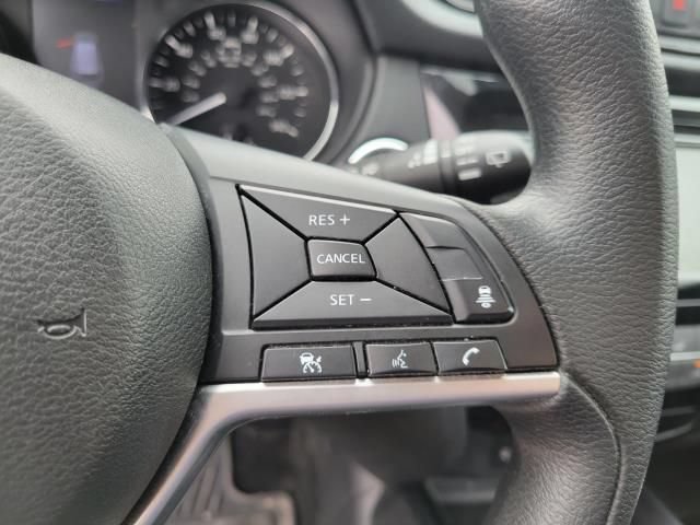 Used 2020 Nissan Rogue SV AWD/4WD image 23