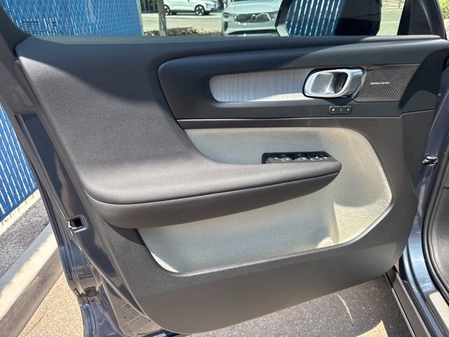 New 2026 Volvo XC40 B5 Plus w/ Climate Package image 14