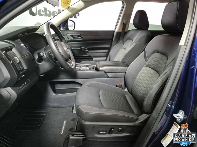 Used 2025 Nissan Pathfinder SV AWD/4WD image 9