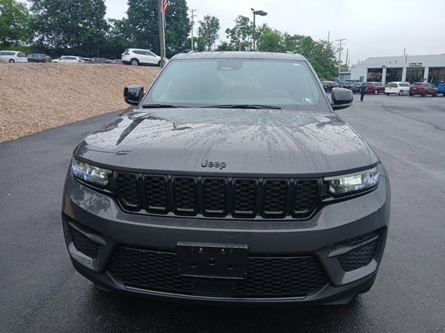 Certified 2023 Jeep Grand Cherokee Altitude image 8