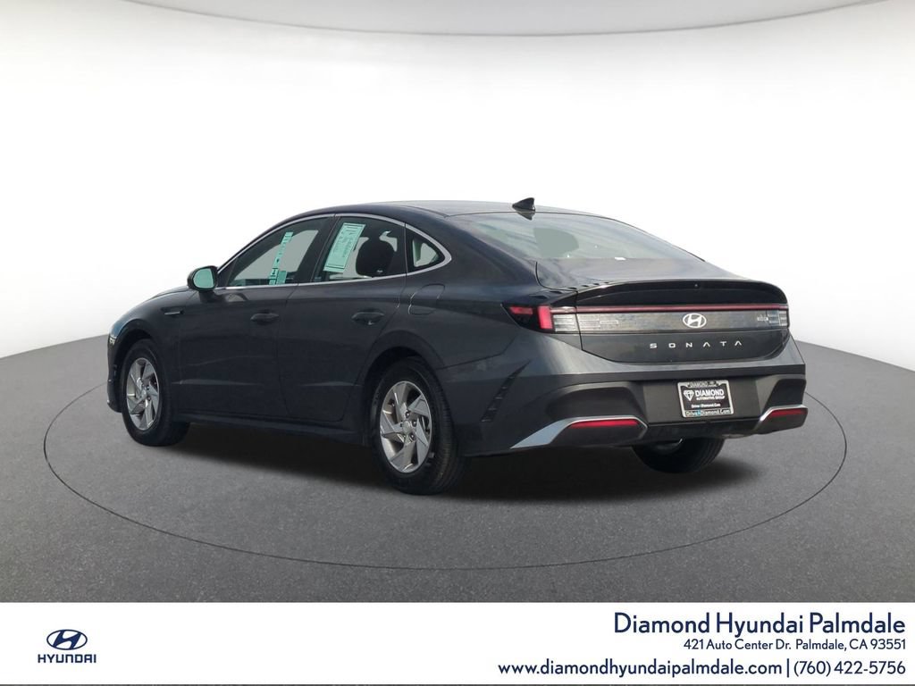 Used 2025 Hyundai Sonata SE FWD image 5