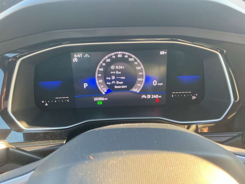 Certified 2022 Volkswagen Jetta SE image 14