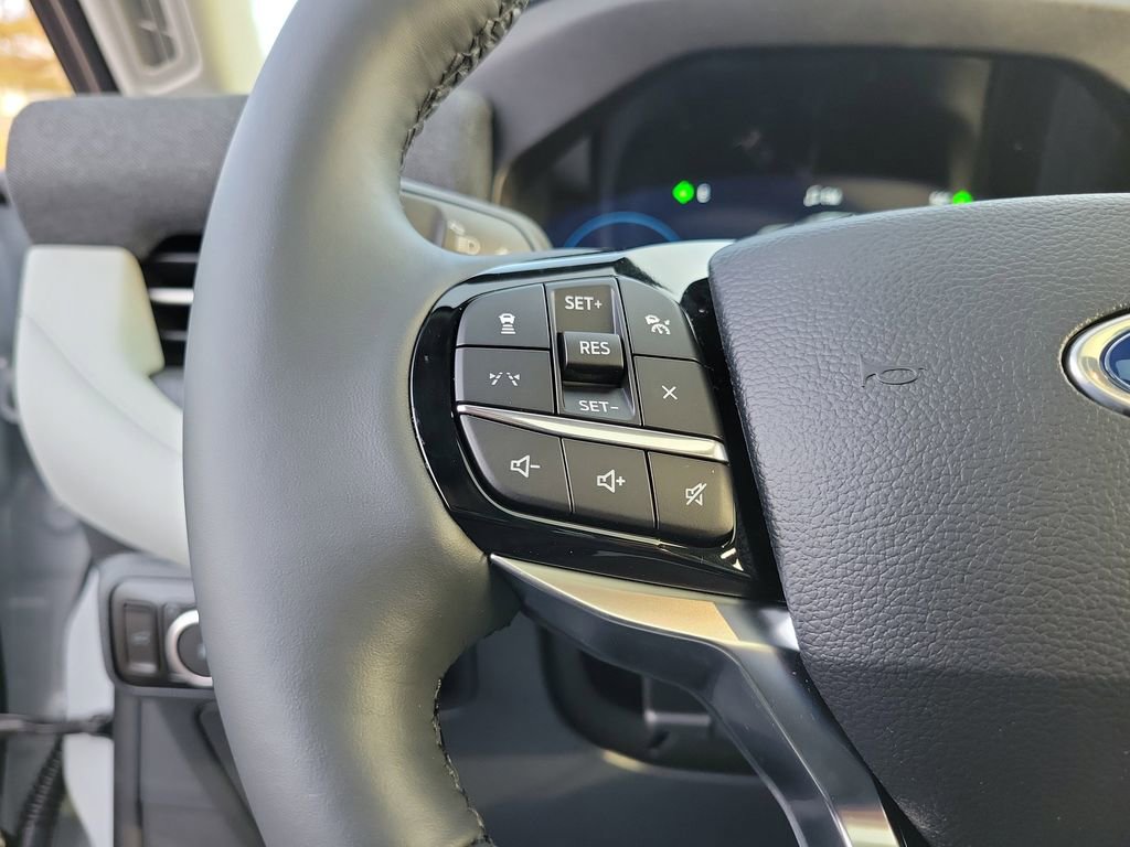 New 2026 Ford Explorer Platinum w/ LUX Leather Package image 23