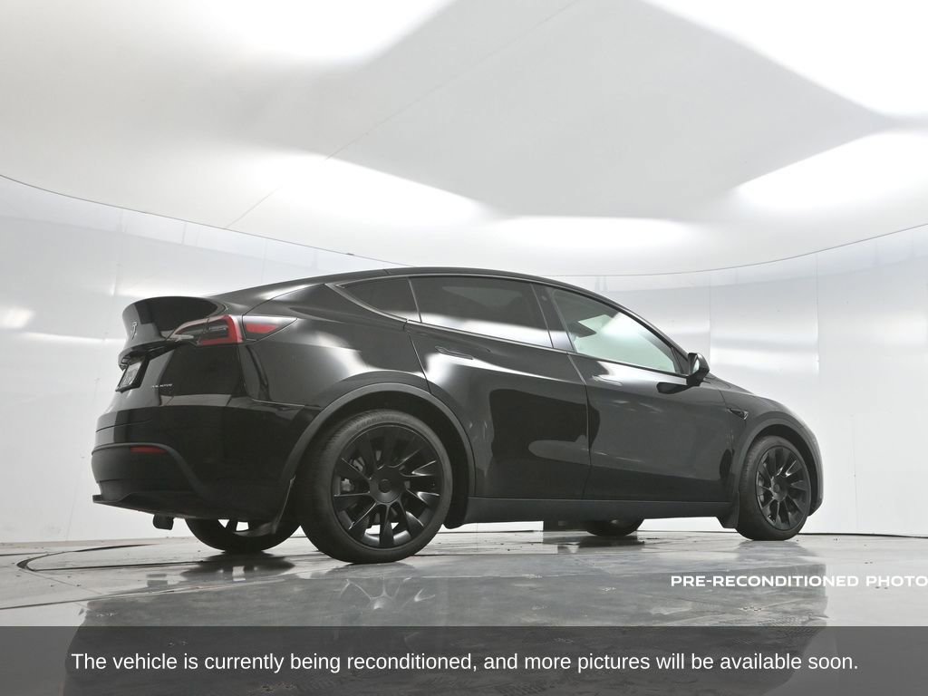 Used 2023 Tesla Model Y Long Range image 61