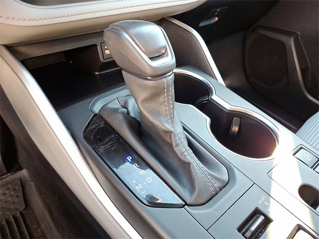 Used 2024 Toyota Highlander LE image 16