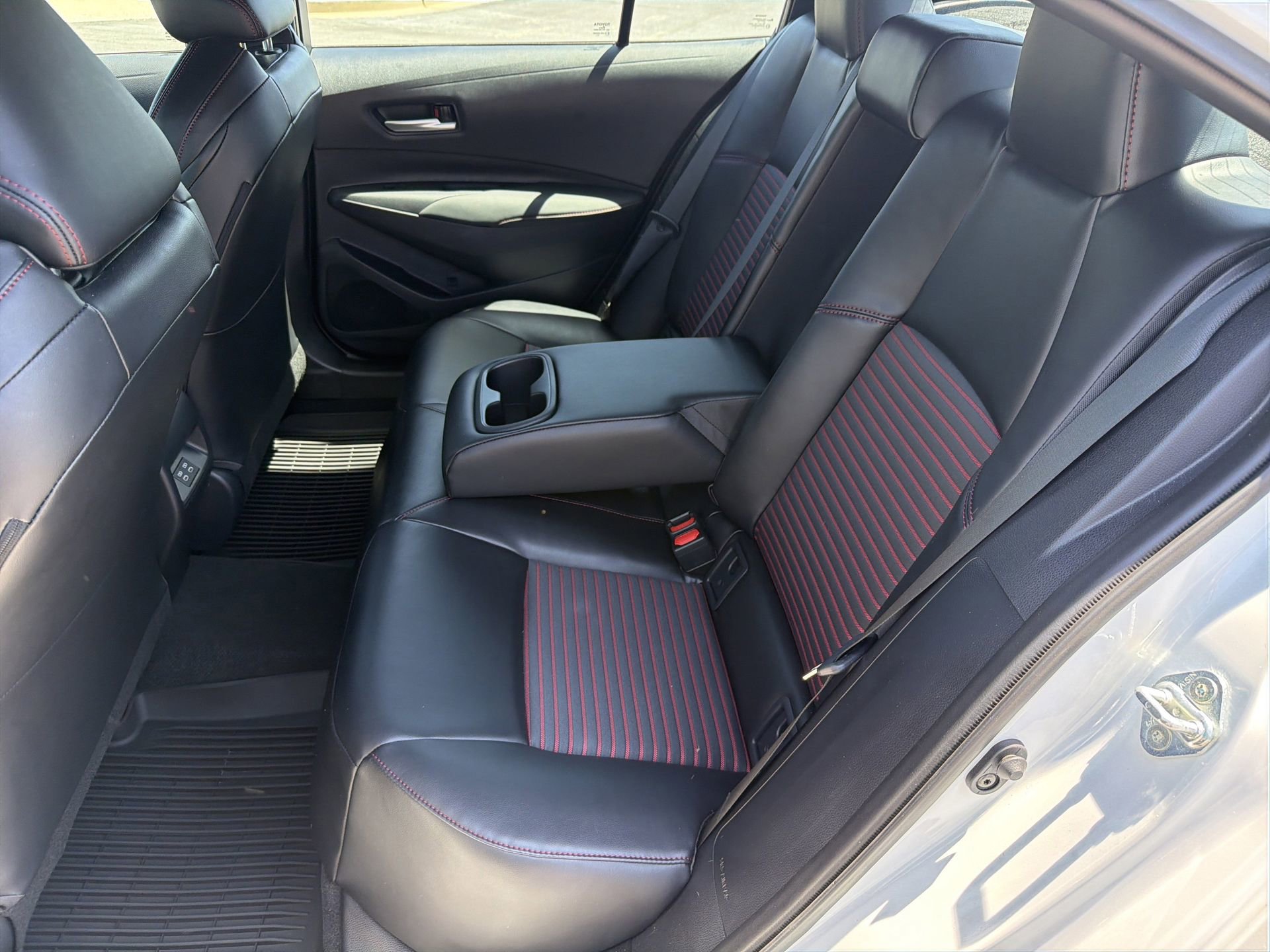 Used 2025 Toyota Corolla XSE image 27