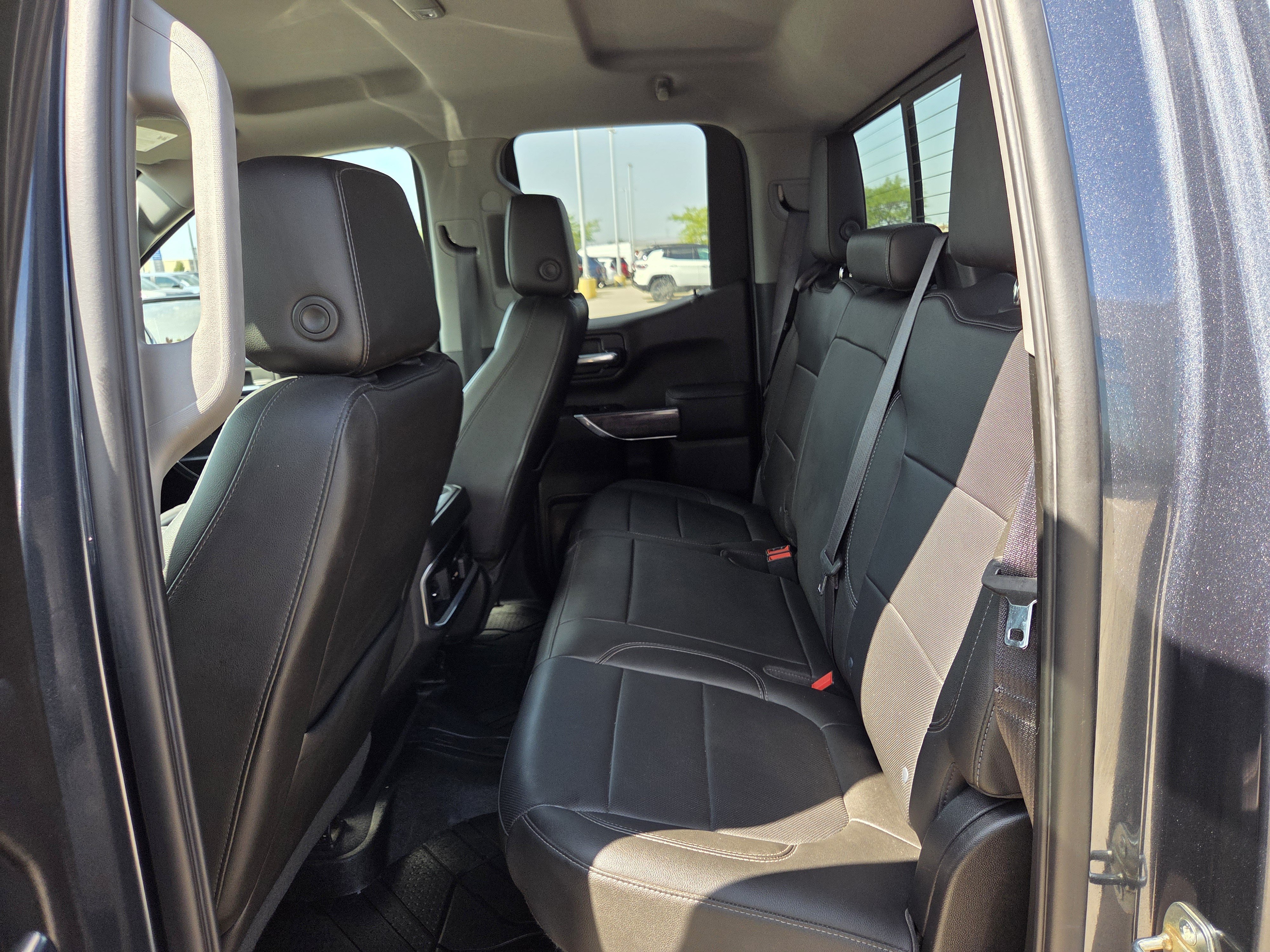 Used 2019 Chevrolet Silverado 1500 LTZ w/ LTZ Plus Package AWD/4WD image 21