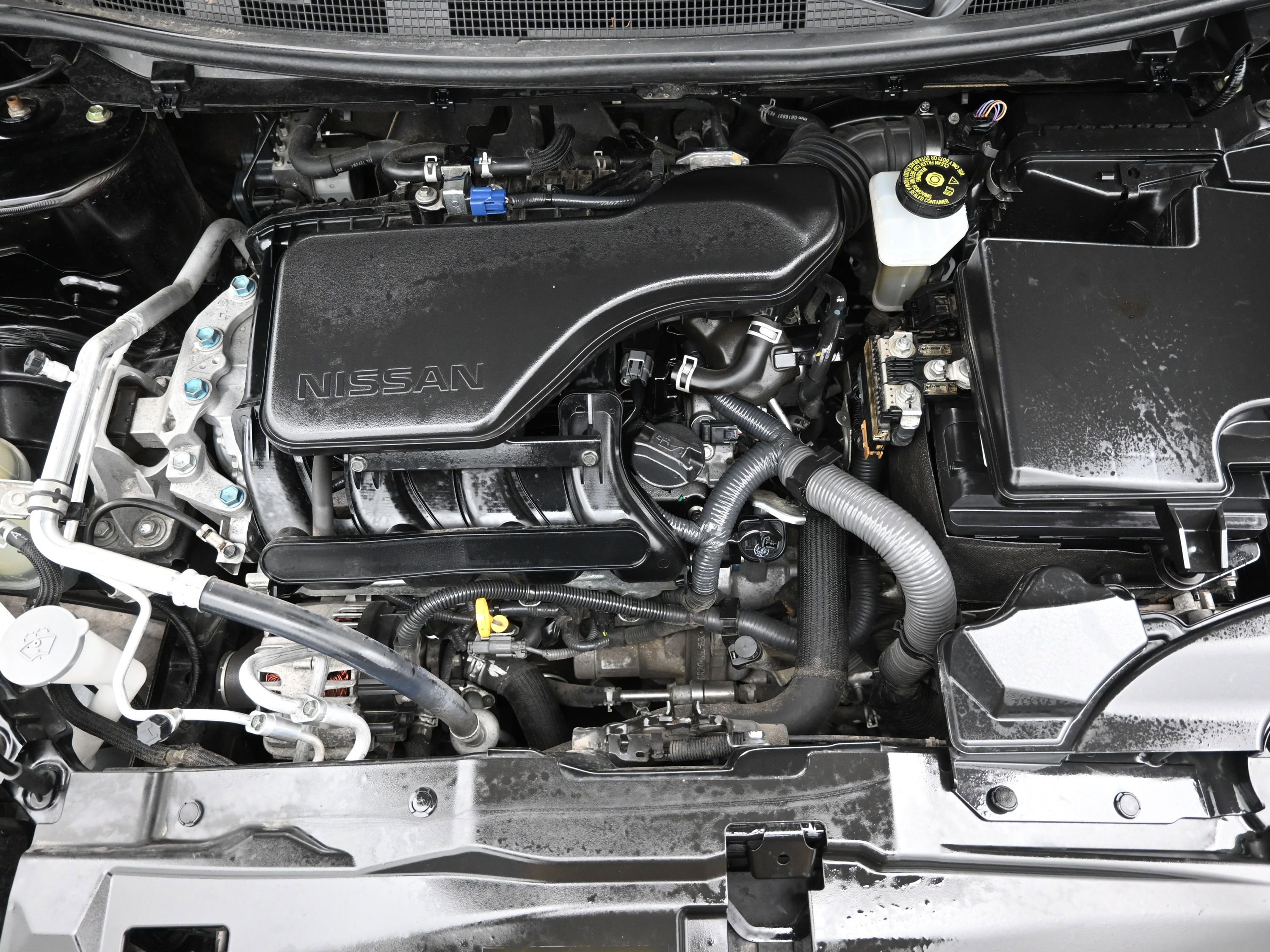 Used 2020 Nissan Rogue Sport SV image 28