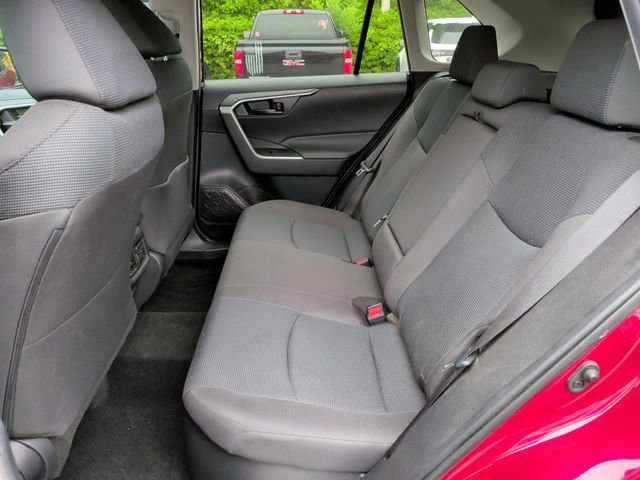 Used 2024 Toyota RAV4 LE AWD/4WD image 30