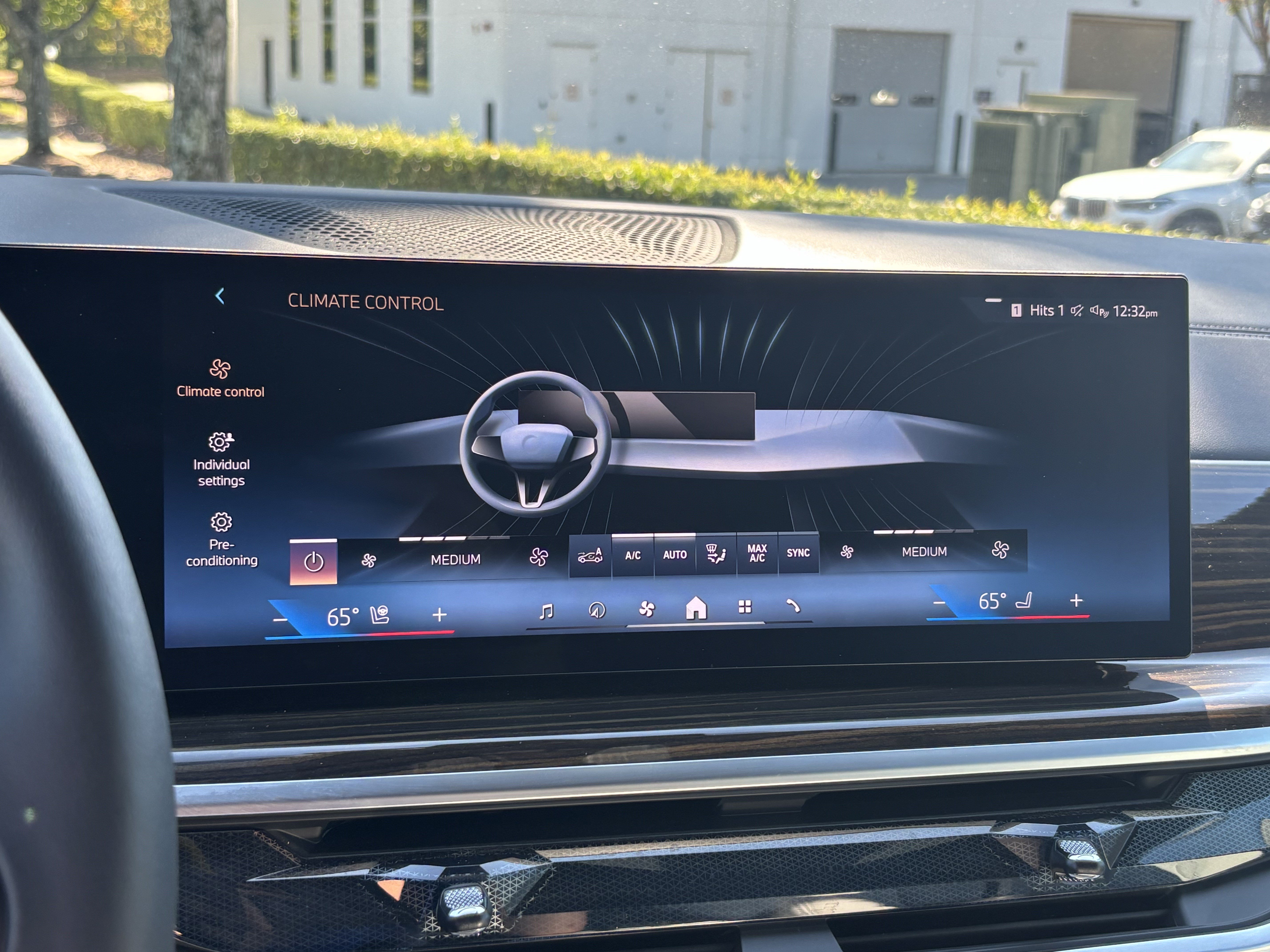 Certified 2025 BMW X5 sDrive40i w/ Premium Package RWD image 29