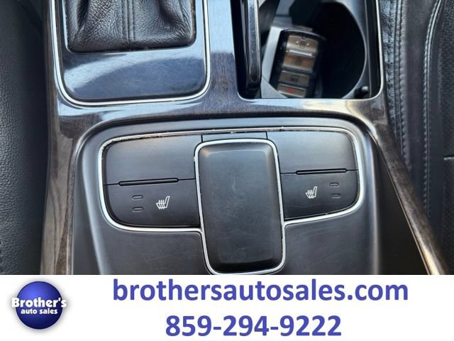 Used 2016 Kia Cadenza Premium FWD image 26