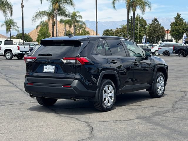 Used 2023 Toyota RAV4 LE FWD image 5