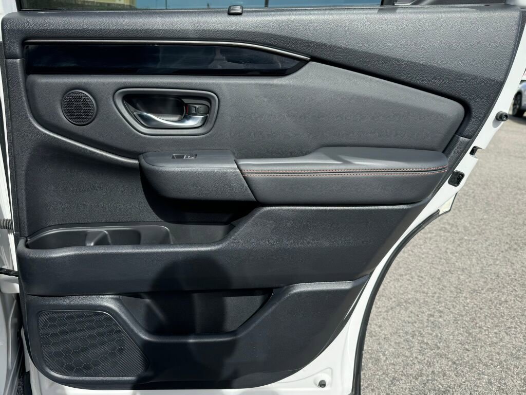 Used 2025 Honda Pilot TrailSport image 20