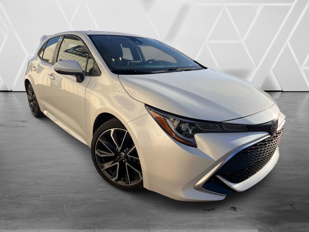 Used 2019 Toyota Corolla XSE FWD image 2