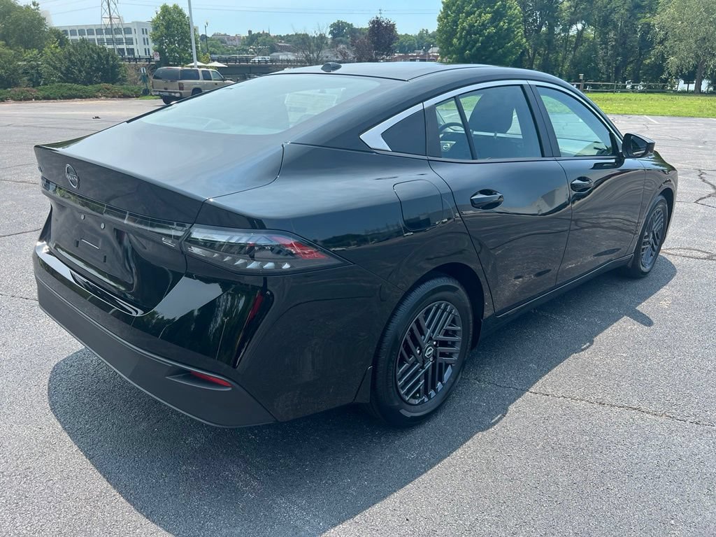 New 2026 Nissan Sentra SV w/ SV Convenience Package FWD image 8