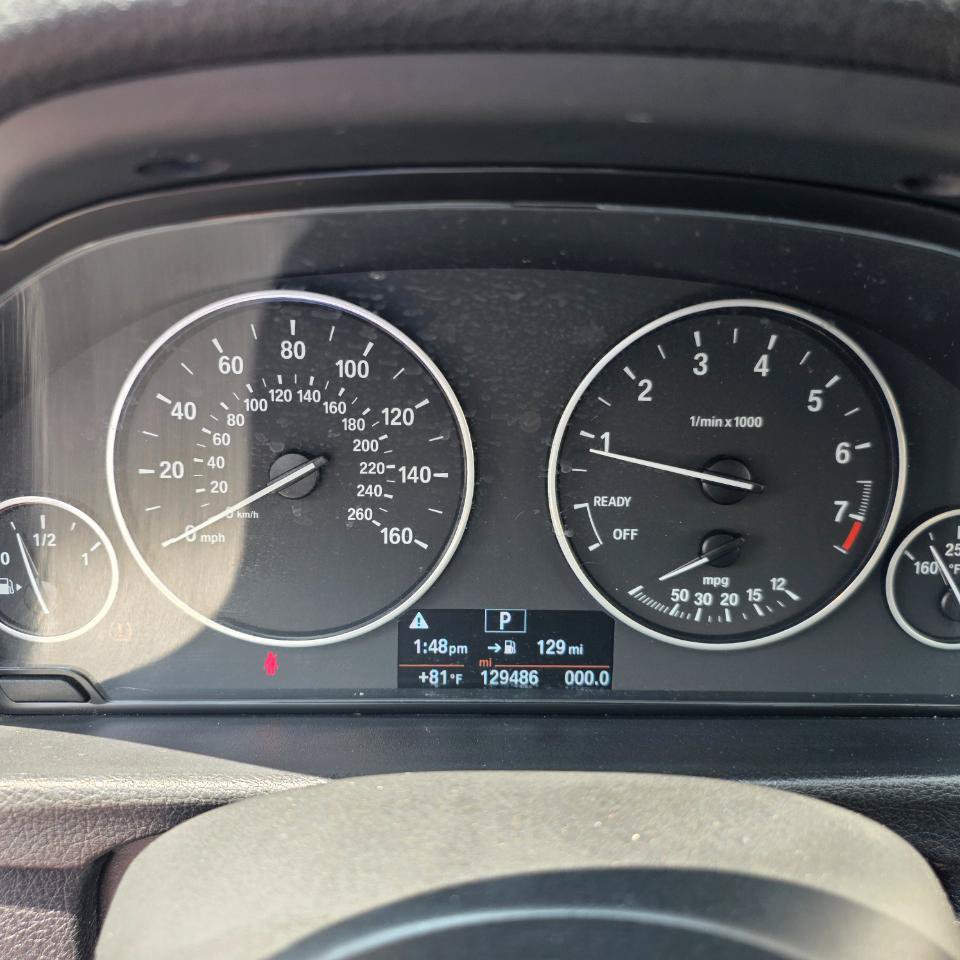 Used 2014 BMW 320i xDrive Sedan AWD/4WD image 18