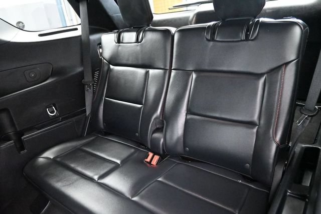 Used 2025 Ford Explorer ST-Line AWD/4WD image 16