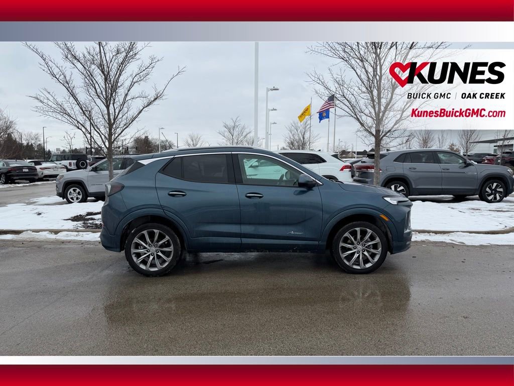 Used 2024 Buick Encore GX Avenir w/ Avenir Convenience Package image 4