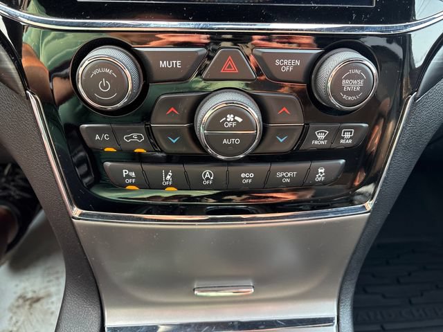 Used 2020 Jeep Grand Cherokee Altitude AWD/4WD image 16