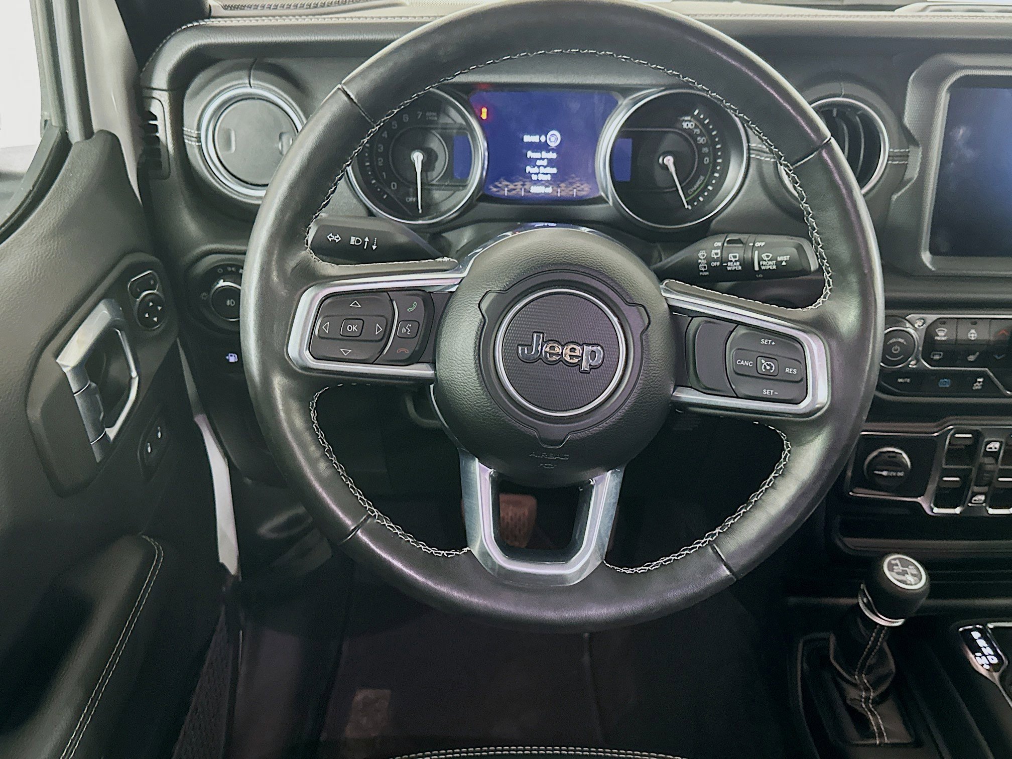 Used 2023 Jeep Wrangler Sahara w/ Cold Weather Group image 17